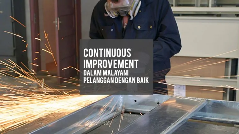 Proses grinding dan pengelasan plat logam di workshop Bossmetal